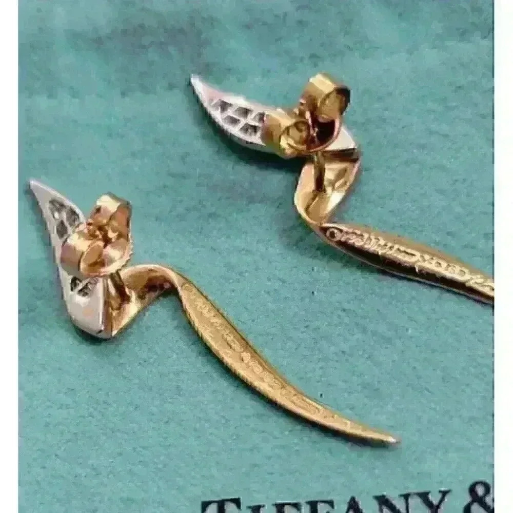 Tiffany & Co Paloma Picasso 18kt Gold Vintage Chrysalis Diamond Earrings - Picture 9 of 12
